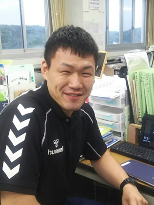 保健体育科・情報科 剣道部顧問 林 博城